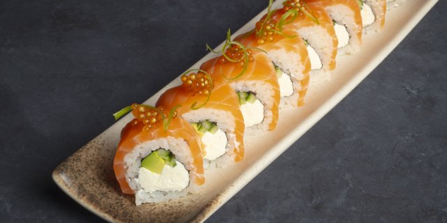 Philadelphia Salmon Roll