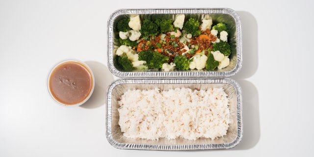 Vegan Vegetables Khao Moo Dang Pan