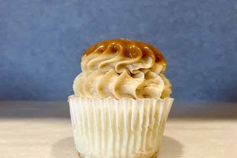 Vanilla Salted Caramel Cupcake