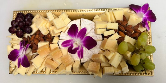 Traditional Cheese Platter