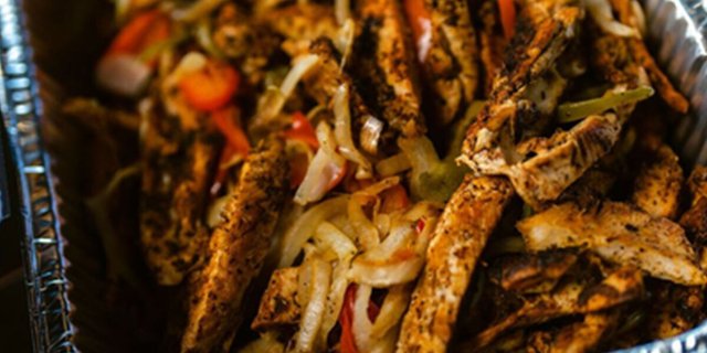 Half Tray Chicken Fajitas