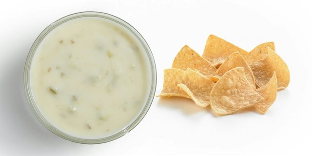 Large Chips & Queso