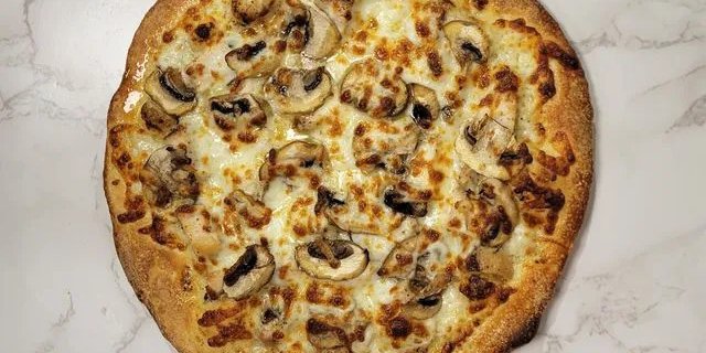 Chicken Alfredo Pizza
