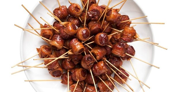 Bacon-Dog Lollipops