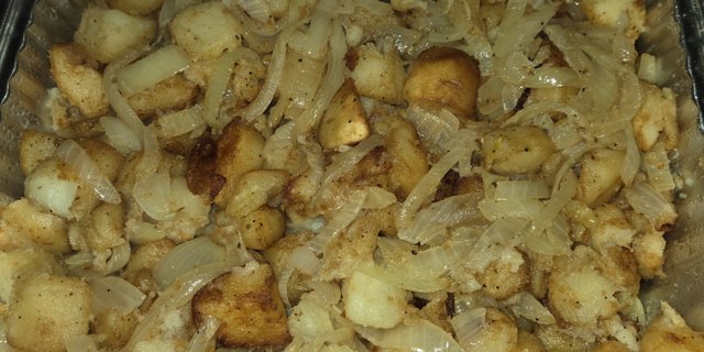 Roasted Potatoes w/ Onions