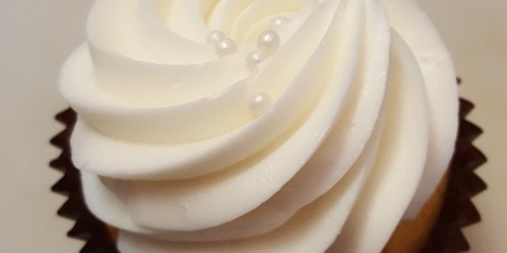 Large Wedding Cake Cupcakes
