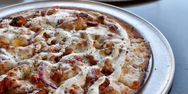 Buffalo Chicken Flatbread