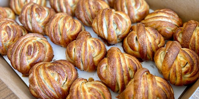 Honey Lavender Bun Box