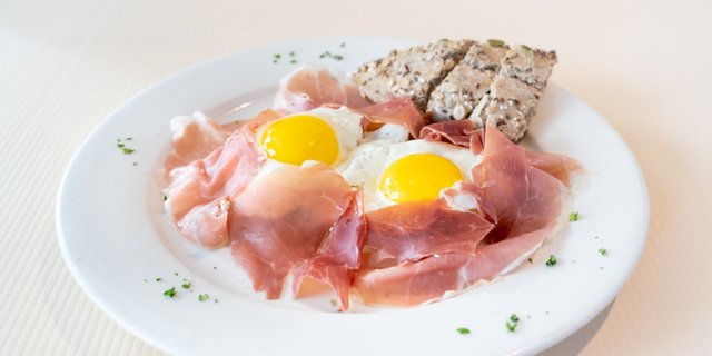 Huevos Rotos
