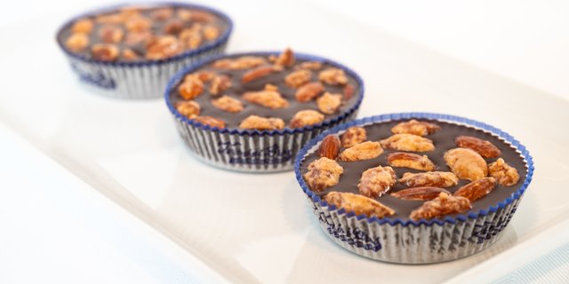 Salted Chocolate Almond Discs