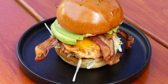 Grilled Chicken Club Boxed Meal