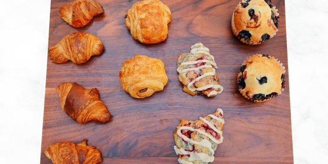 Petite Pastry Basket
