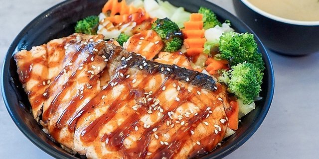 Salmon Lunch Bowl