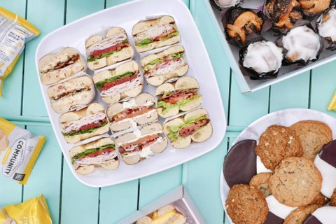 18 Melty Classics Sandwich Box