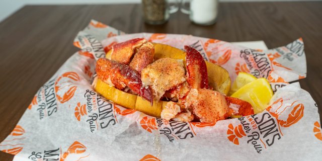 Classic Lobster Roll
