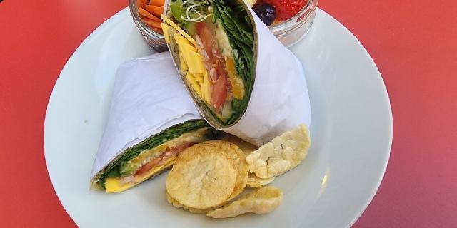 Vegan Veggie Lovers Wrap Boxed Meal