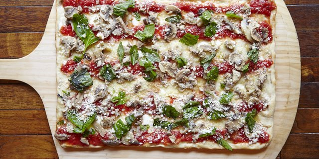 Margherita Mushroom Pizza