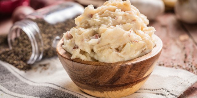 Garlic Red-Skinned Mashed Potatoes