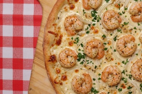 Garlic Shrimp Pizza