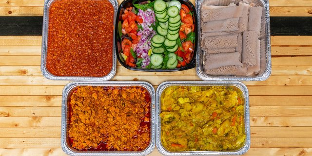 1 Meat & 2 Sides Package