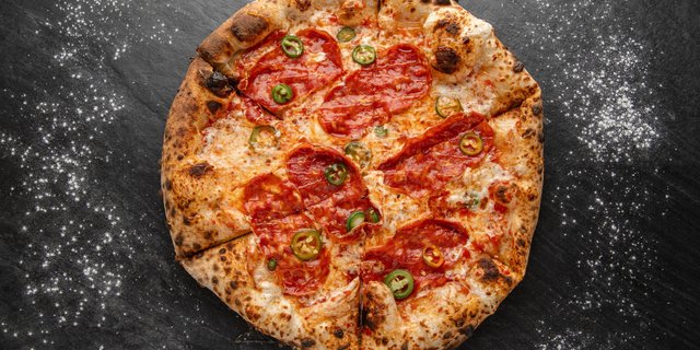 Serrano Honey Pizza