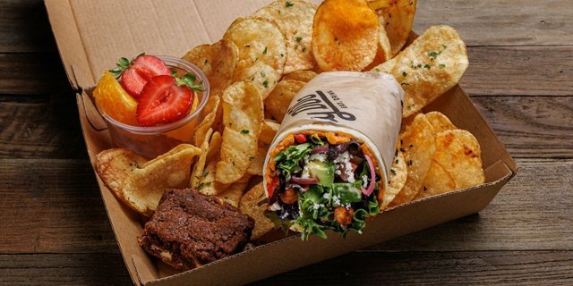 Veggie Hummus Wrap Half-Sandwich Box