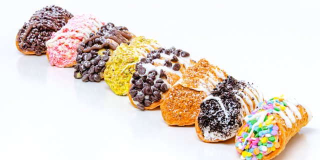 4-Count Mini Cannoli