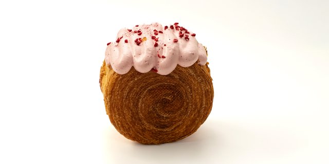 Strawberry Croissant Roll