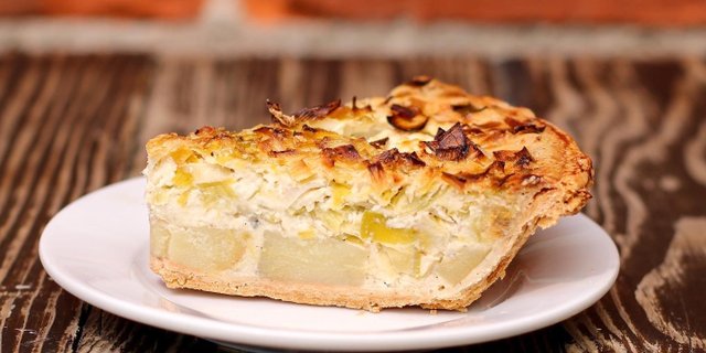 Potato Leek Quiche Slice