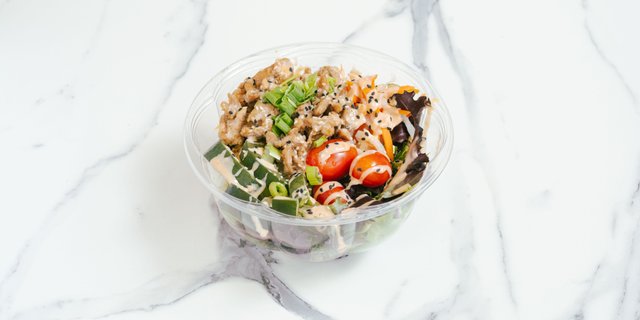 Grilled Chicken Poke Bowl