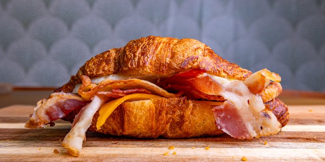 Bacon, Egg & Cheese Croissant