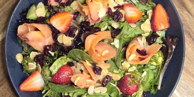 Salmone Salad