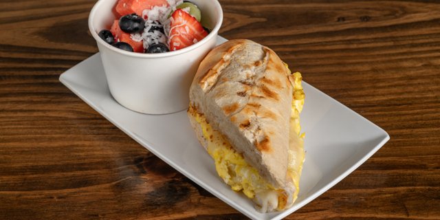 Combo Half Sandwich & Fruit Bowl