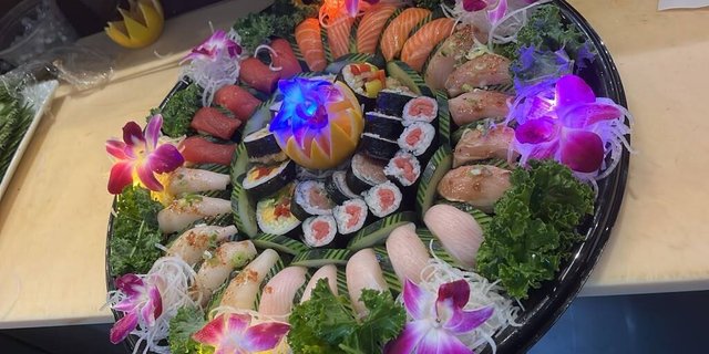 Nigiri Bento Box