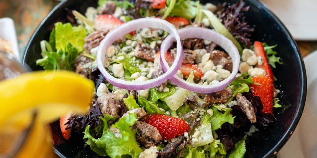 Di Prato's Signature Salad
