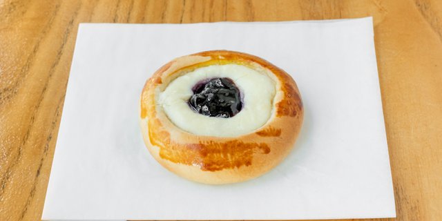 Blueberry & Cream Kolache