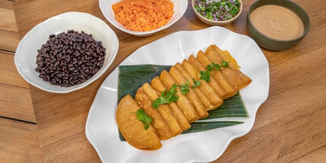 Catering Enchiladas Suizas