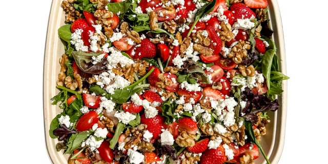 Strawberry Walnut Salad