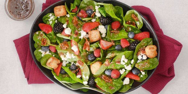 Berry Bacon Salad, Chips, & Brownie
