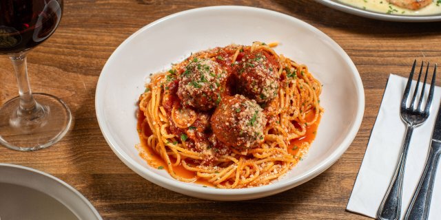 Mama's Spaghetti & Meatballs