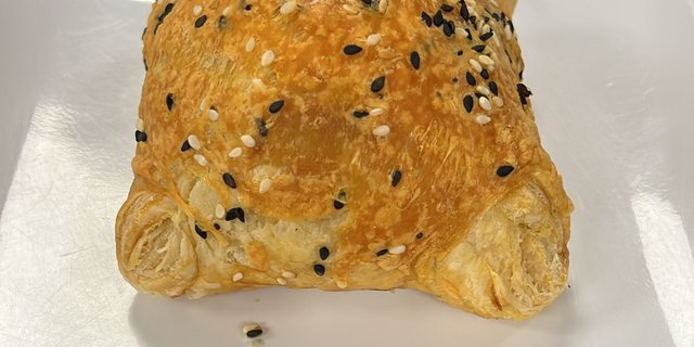 Ham, Pesto & Sun-Dried Tomato Pastry