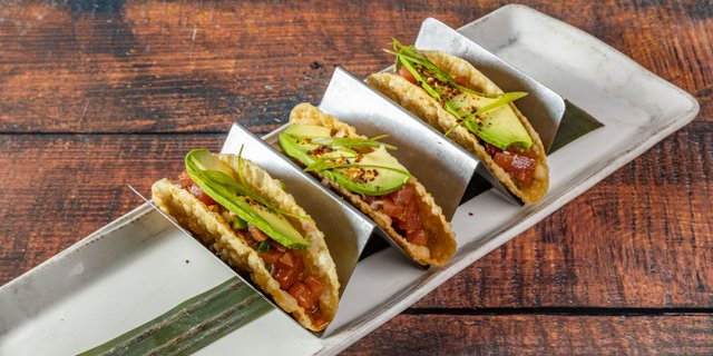 Tuna Poke Tacos Platter