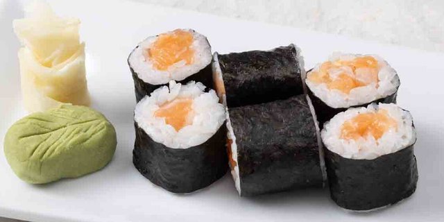 Spicy Salmon Roll