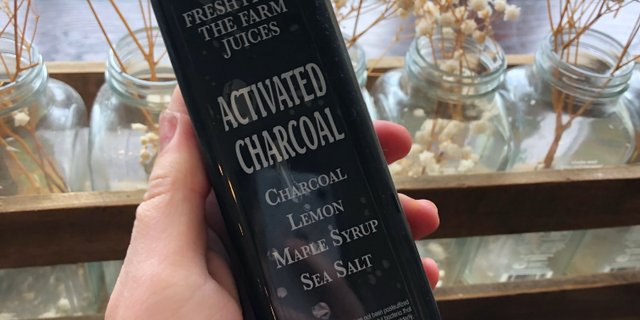 Activated Charcoal Lemonade Cold-Pressed Juice