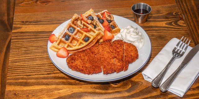 Waffle w/ Chicken Milanese