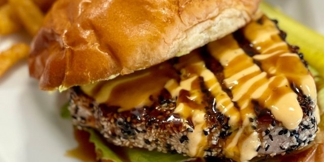 DVD Ahi Tuna Burger