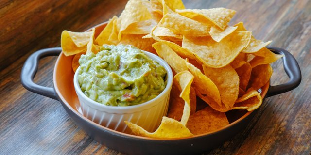 Chips & Guacamole