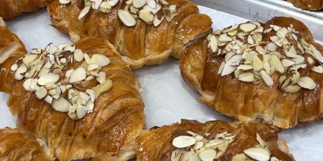 Almond Croissant