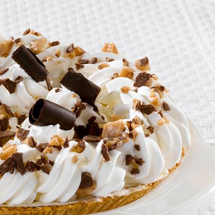 Heath Crunch Cheesecake Pie