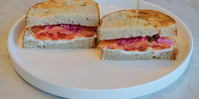 Smoked Salmon Sandwich